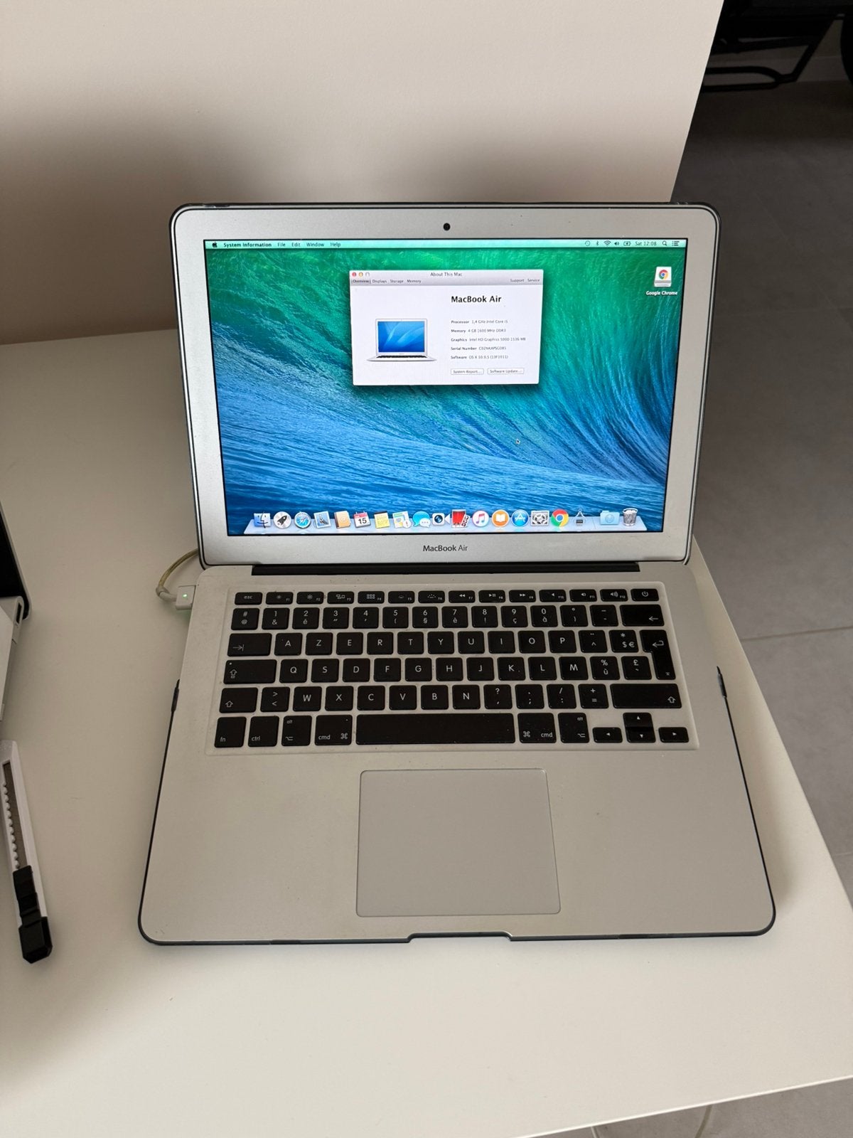 Apple MacBook Air 13" (2014) – Intel i5 /4GB /MagSafe lader, Computers en Software, Ophalen, Zo goed als nieuw, MacBook, Azerty
