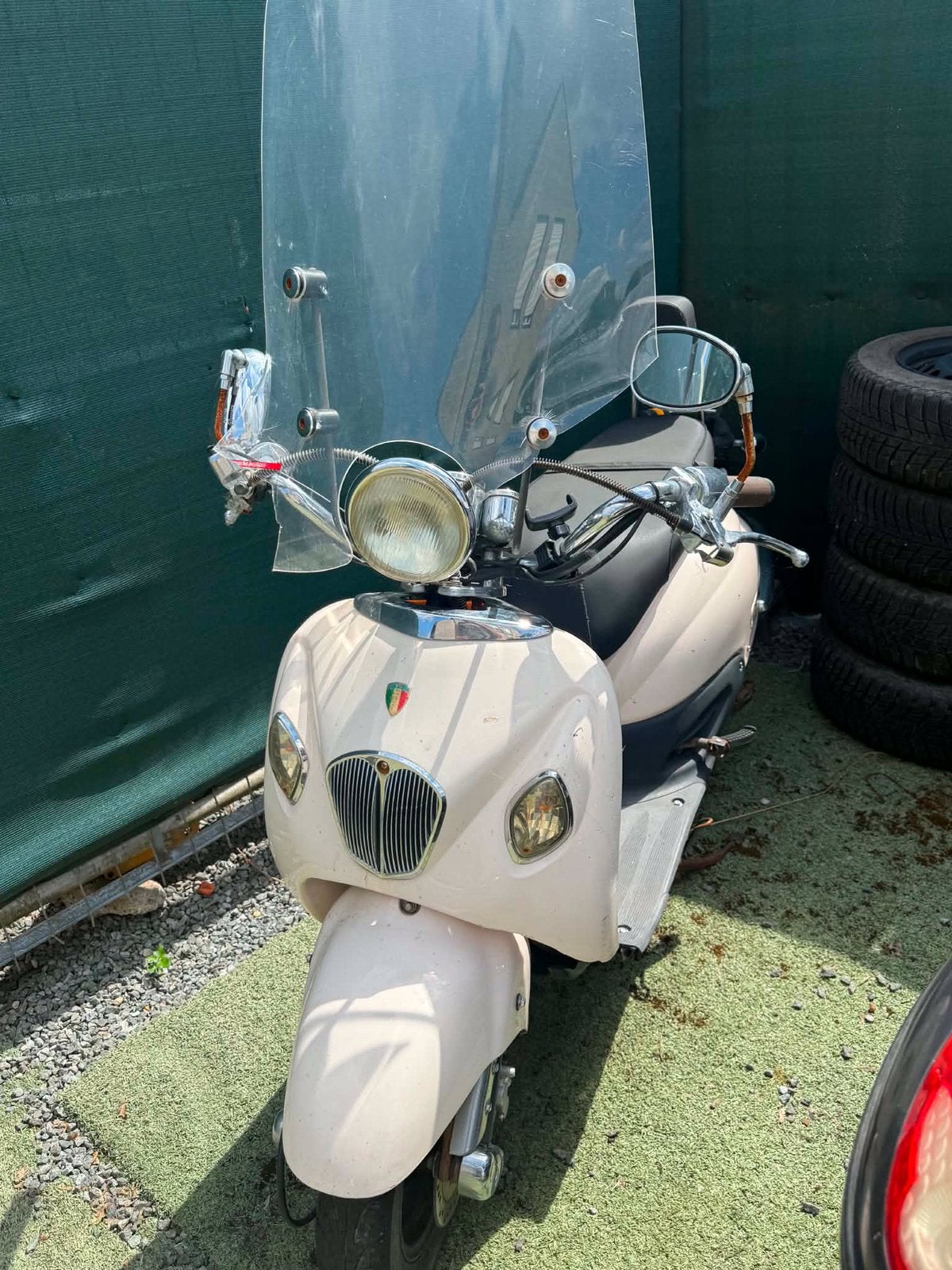 Btc scooter voor onderdelen, Fietsen en Brommers, Scooters | SYM, Ophalen, Gebruikt, 50 cc