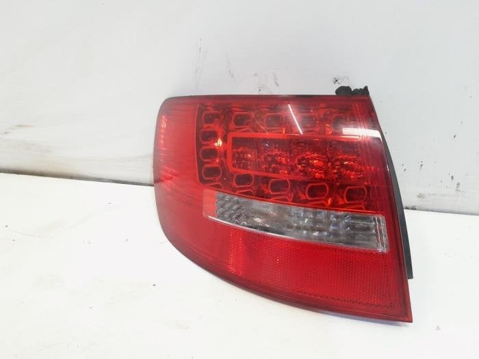Feu arrière gauche d'un Audi A6, Autos : Pièces & Accessoires, -, 3 mois de garantie, Audi, Utilisé