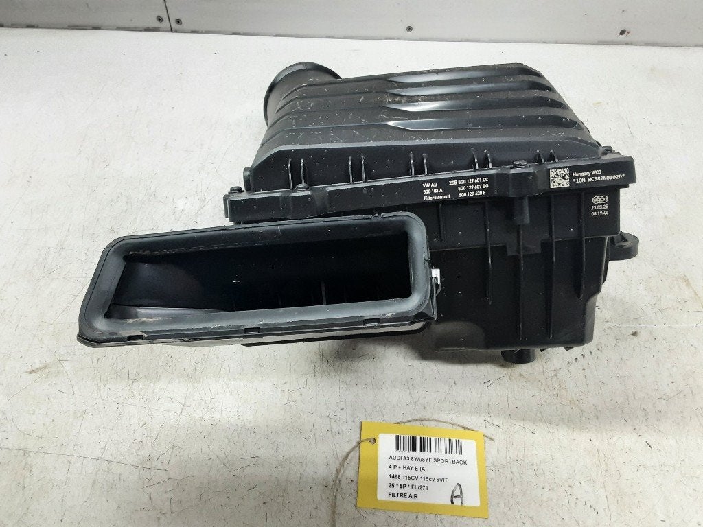 FILTRE À AIR Audi A3 Sportback (8YA) (5Q0129601CC), Auto-Union-Straße  1,
85057  Ingolstadt, DE, Info@audi.de, Audi, Utilisé