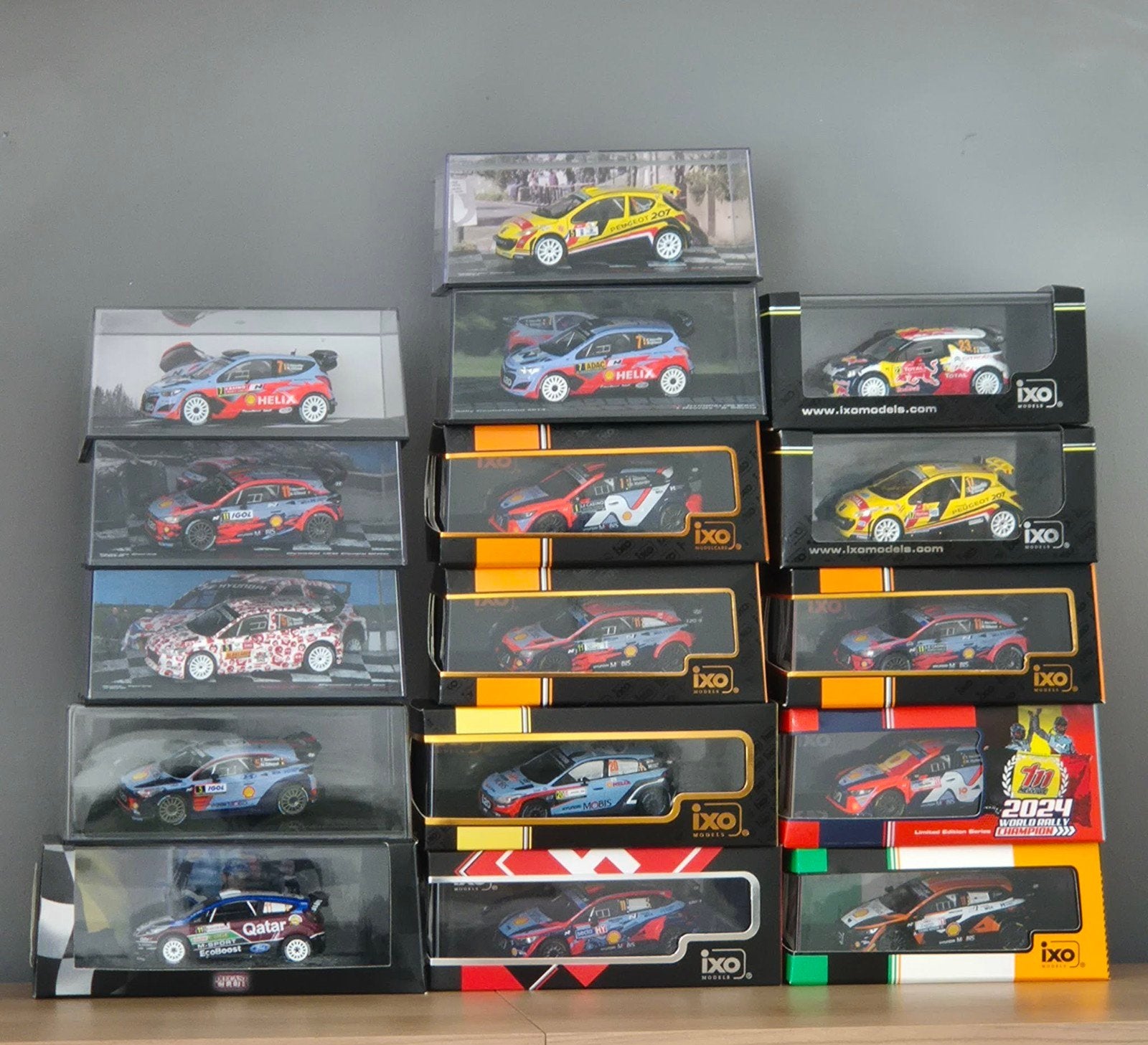 Lot 16 voitures wrc rallye 1/43 Thierry neuville  2010A2025, Enlèvement ou Envoi