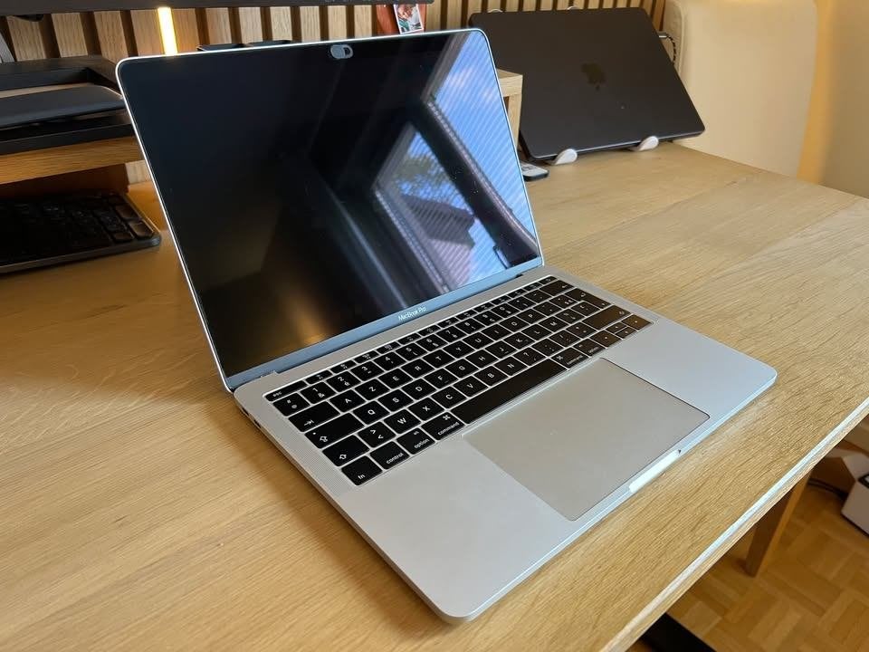 MacBook Pro 13” i5 / 8Go / SSD 256 Go – Très bon état, 256 GB, Utilisé, Azerty, 8 GB