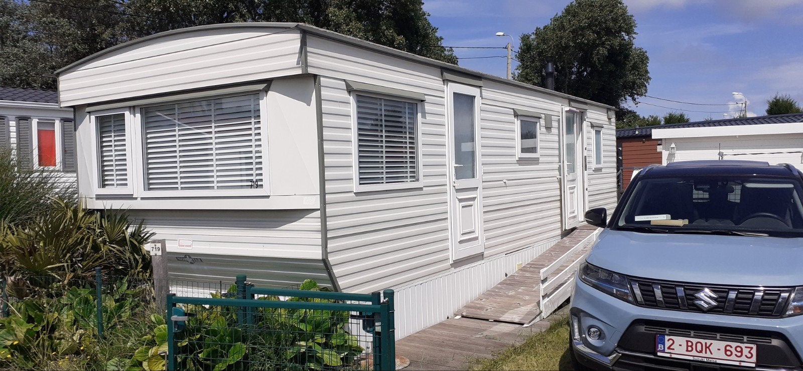 Mobil-home confortable à louer, TV