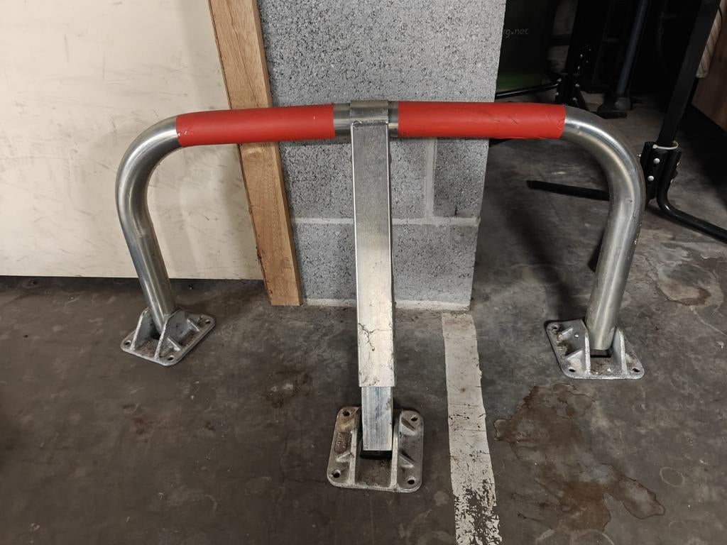 Parkeerbeugel, Fietsen en Brommers, Ophalen