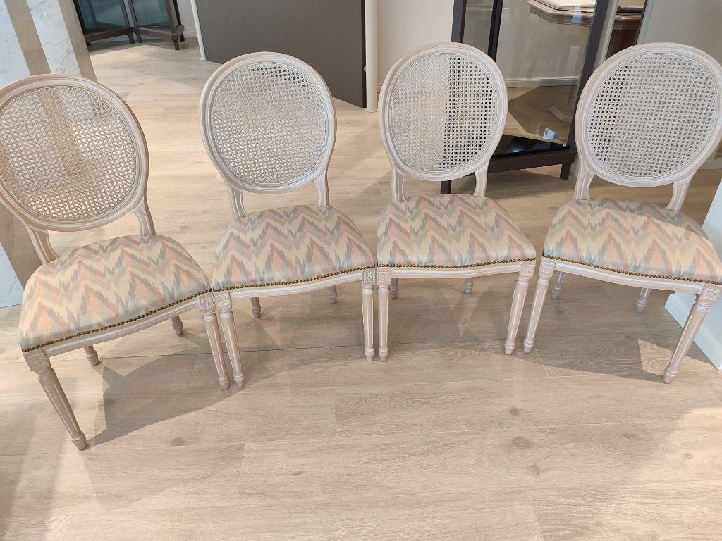 4 massief houten stoelen, Huis en Inrichting, Ophalen, Stof