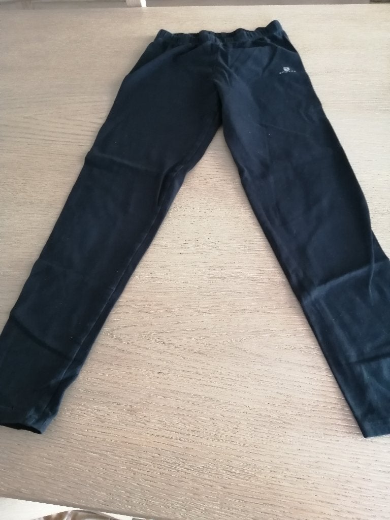 Nieuwe sport leggings DECATHLON maat 140, Neuf, Enlèvement ou Envoi, DECATHLON., Vêtements de sport ou Maillots de bain