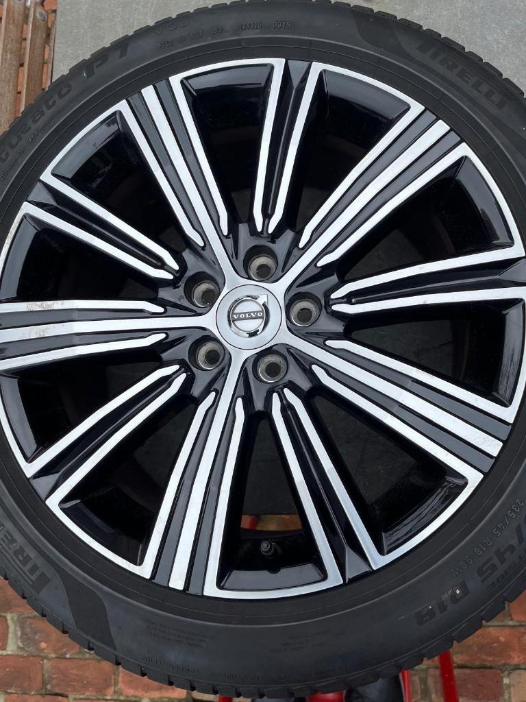 Volvo velgen 235/45 R18 98W, Auto-onderdelen, Banden en Velgen, Ophalen, 18 inch, Gebruikt, Velg(en)