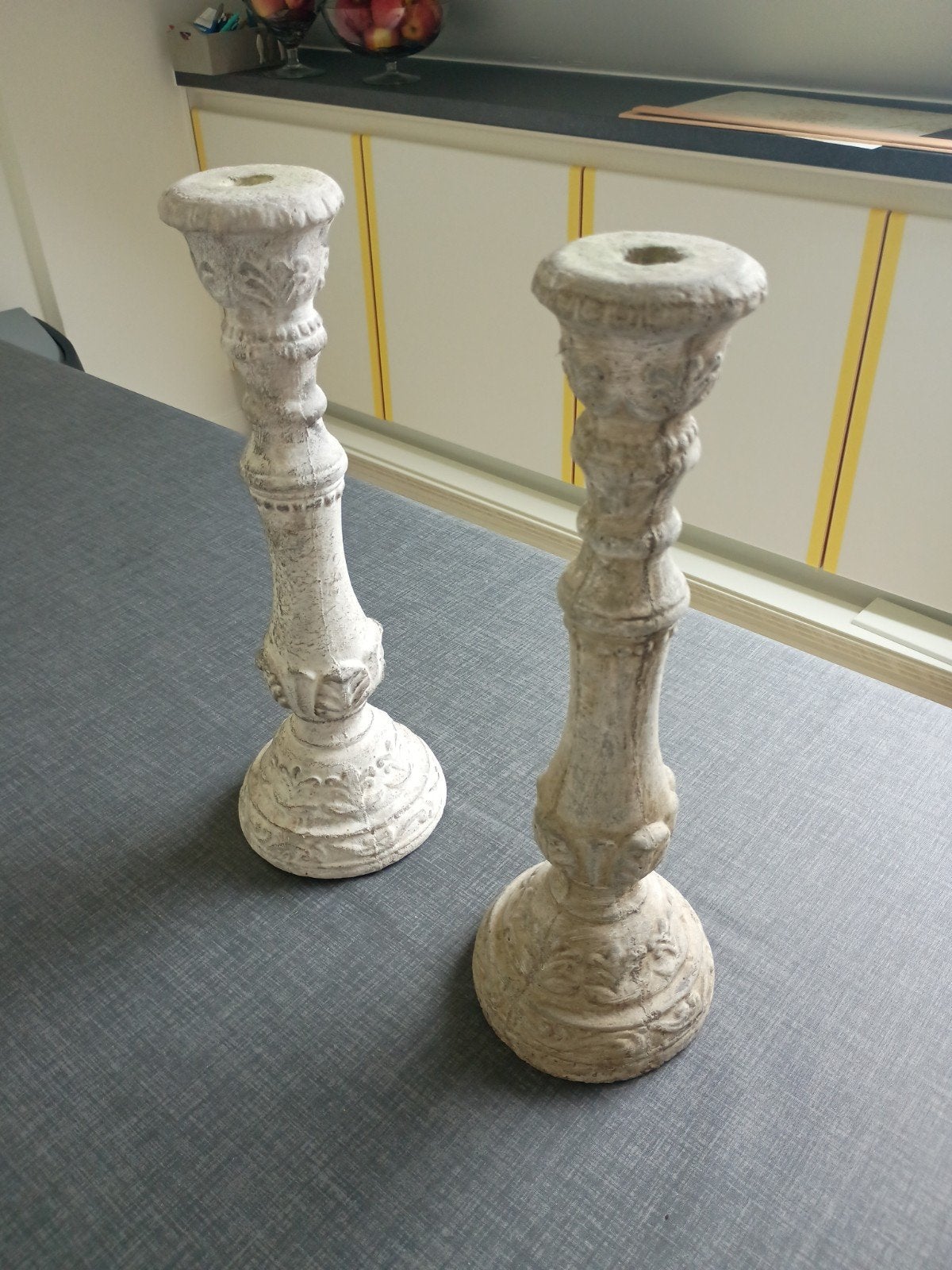 Kandelaars in steen 2 stuks, Ophalen