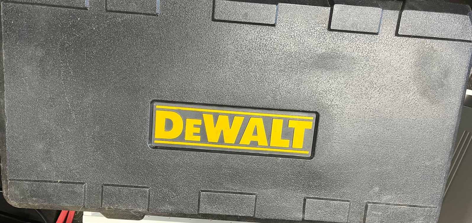 Te koop De walt cirkelzaag, wipzaag, lamp, krokodilzaag…, Ophalen