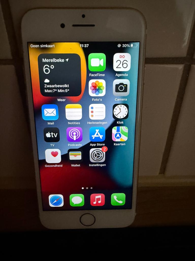 iPhone 7 64 GB werkt perfect 100 % batterij, Telecommunicatie, Mobiele telefoons | Apple iPhone, Ophalen, Zo goed als nieuw, 64 GB