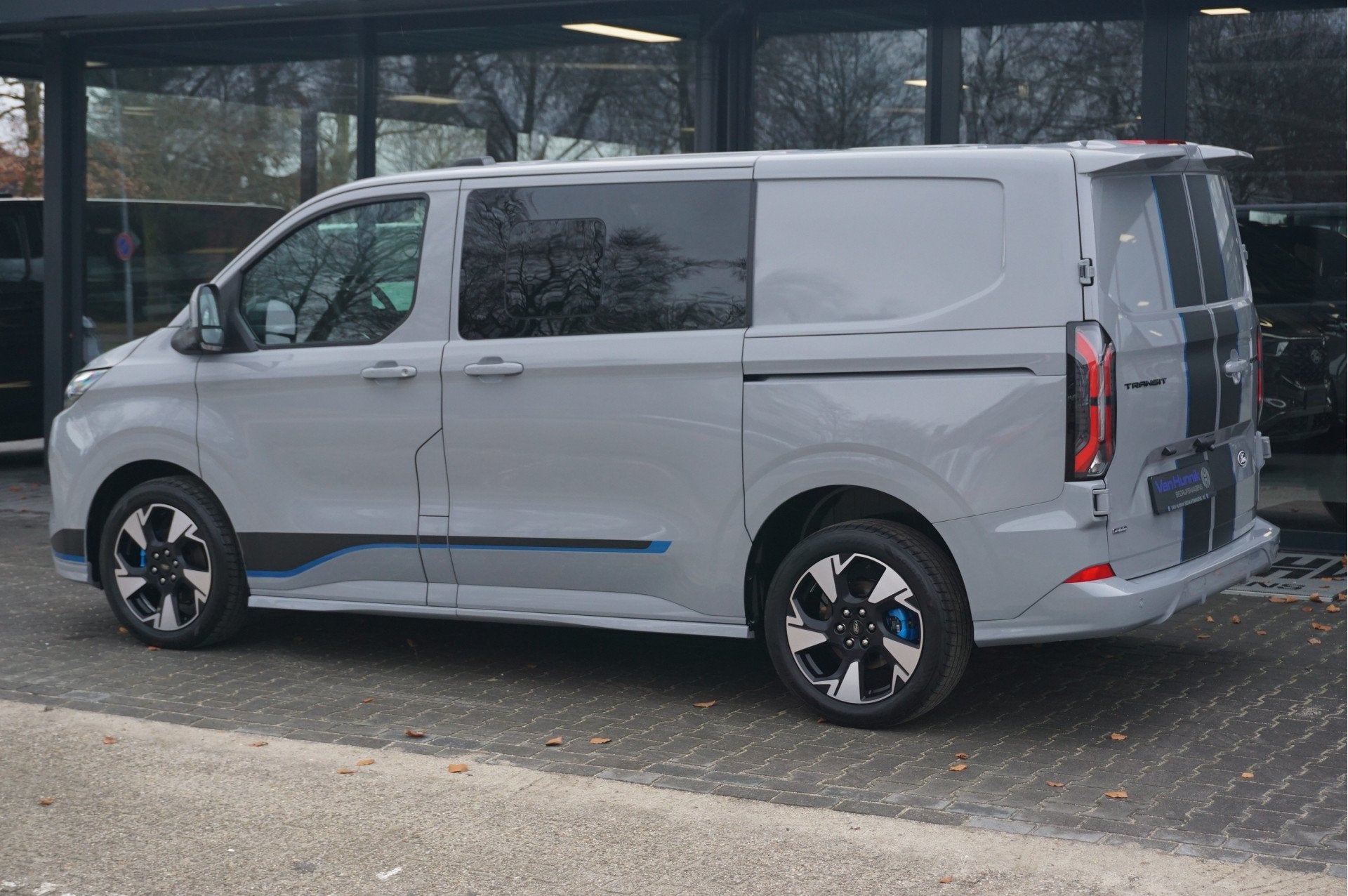 Ford Transit Custom 320S 2.5 PHEV Hybride 233PK DC Sport AUT, Auto's, Gebruikt, 4 cilinders, 2500 kg, Bedrijf