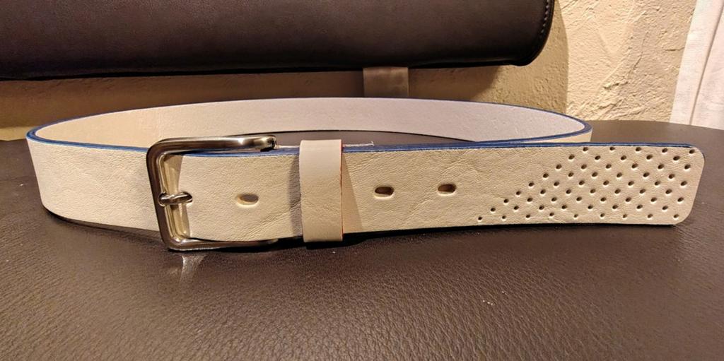 Nouveau ceinture blanche En cuir, Loyd 95, Vêtements | Hommes, Ceintures, Enlèvement ou Envoi, Ceinture
