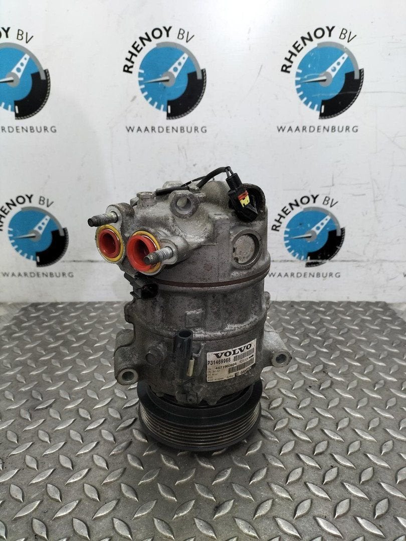 VOLVO XC60 2.0 D4 FWD R-Design Momentum  AIRCO COMPRESSOR /, Ophalen of Verzenden, Gebruikt, Stiba lid