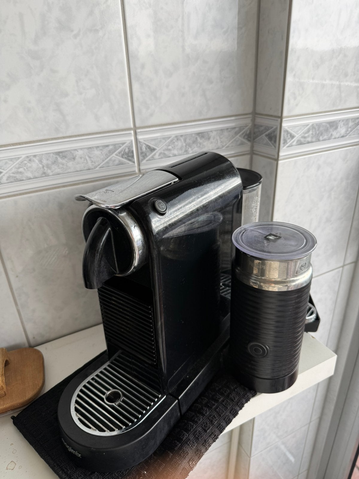 Nespresso machine, Electroménager, Cafetières, Enlèvement ou Envoi, Utilisé
