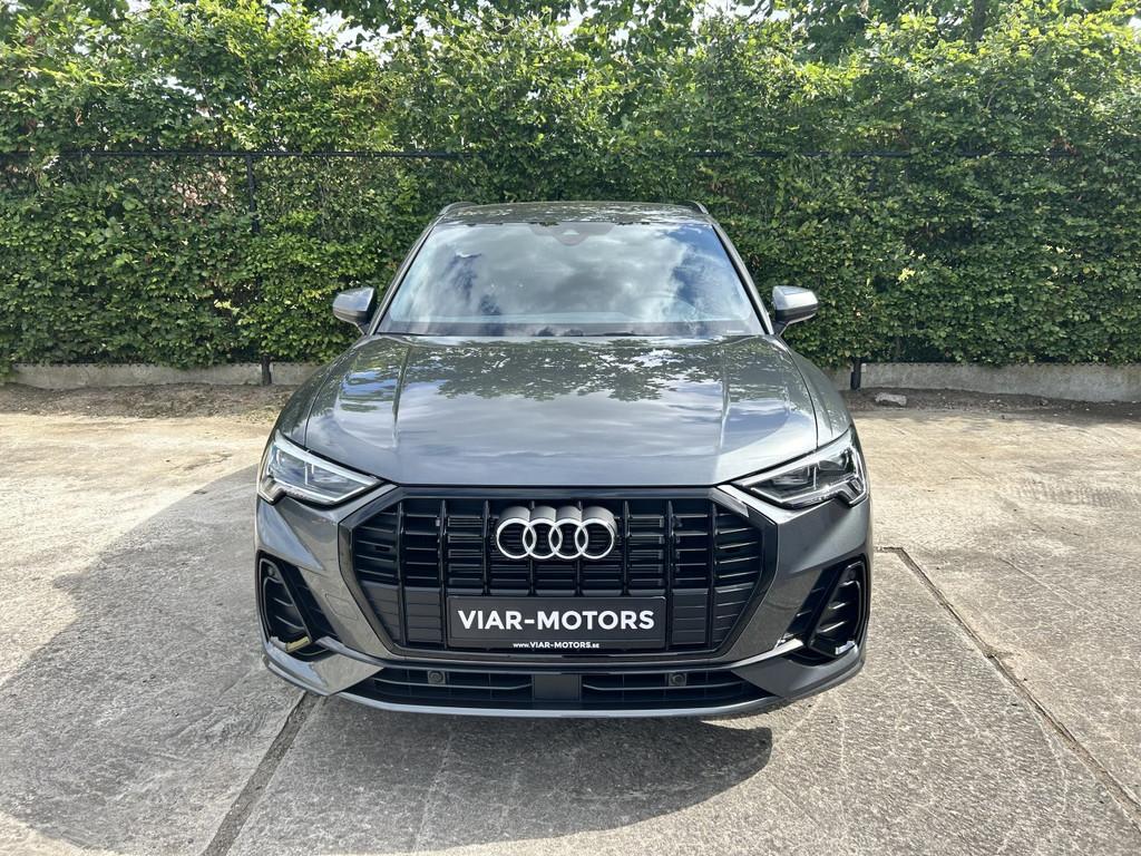 Audi Q3 35 TFSI S line-Platinum-Business Edition (automaat), Auto's, Lichtsensor, 4 cilinders, Bedrijf, 5 zetels