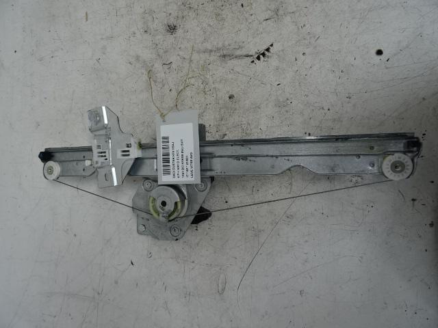 RAAMMECHANIEK RECHTS VOOR Dacia Duster (HS) (807206838R), Gebruikt, Dacia