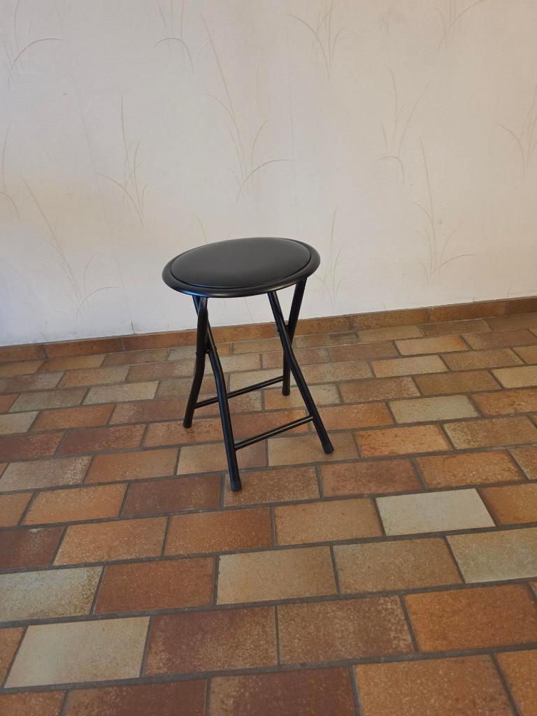 tabouret pliant à donner, Enlèvement, Utilisé