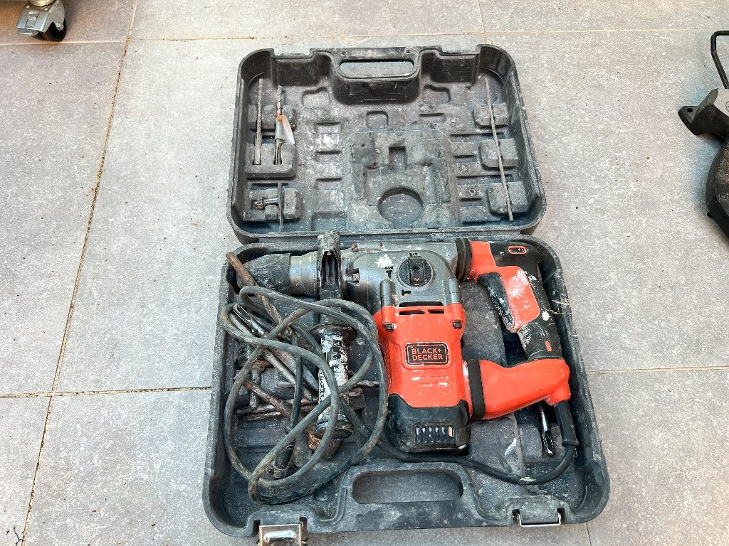 klopboorhamer Black+Decker   1250W, Enlèvement, Utilisé