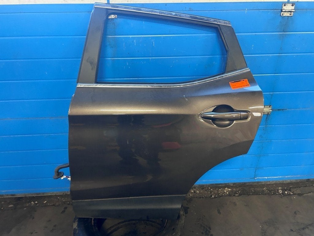 PORTE GAUCHE ARRIÈRE Nissan Qashqai (J11) (01-2013/04-2021), Arrière, Germany@nissan-services.eu, Porte, Kronenweg 38
50389  Wesseling, DE