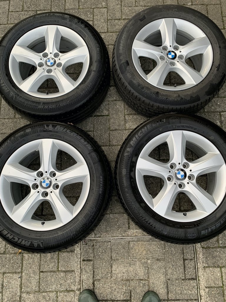 Velgen en banden, Pneus et Jantes, 255 mm, Pneus été, 18 pouces
