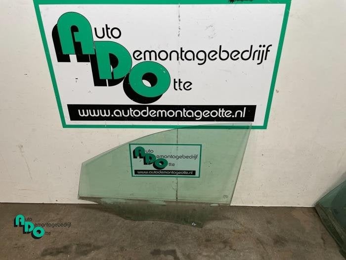 Vitre portière 4portes avant gauche d'un Seat Ibiza (Ibiza, -, 3 mois de garantie, Utilisé, -