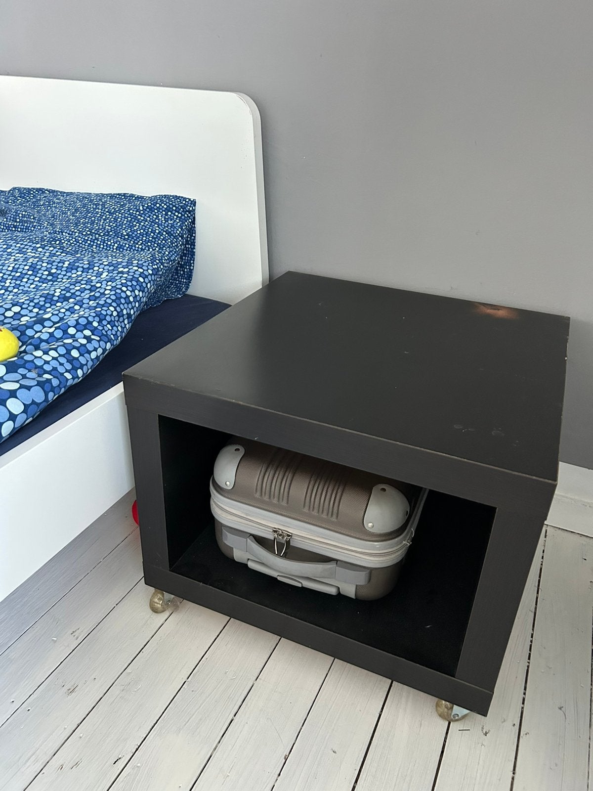 Table d'appoint noire IKEA LACK sur roulettes, Maison & Meubles, Enlèvement, Utilisé
