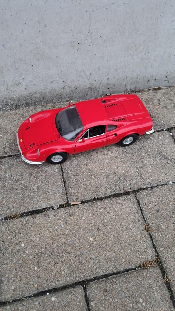 Ferrari, Enlèvement ou Envoi
