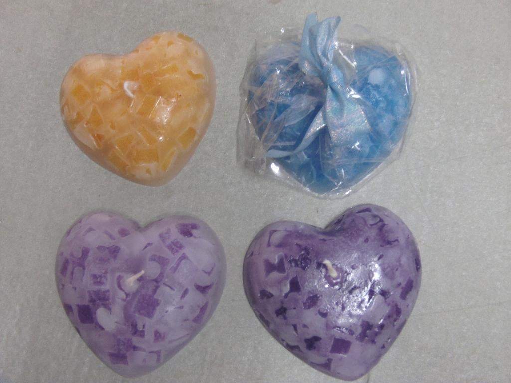 lot 4 kaarsen harten paars blauw geel valentijn mama meisje, Ophalen of Verzenden, Nieuw, Blauw