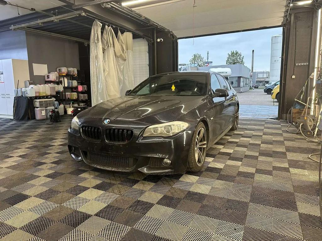 BMW 530 i benz. FULL M-PAKKET OPEN DAK AUTOMAAT, Auto's, BMW, Automaat, Euro 5, Gebruikt, Zwart