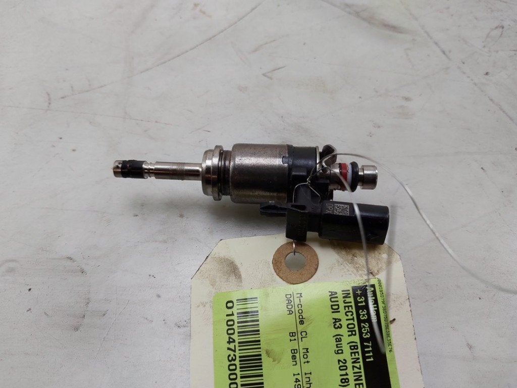 INJECTEUR Audi A3 Limousine (8VS / 8VM) (01-2013/10-2020), Audi, Utilisé, Lisa.Scalzo@aptiv.com, Aptiv PLC