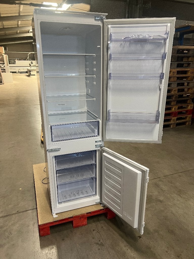 Koelvriescombinatie 178cm inbouw Beko Nofrost, Electroménager, Réfrigérateurs & Frigos, 160 cm ou plus, Comme neuf, Enlèvement