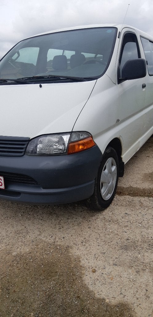 TOYOTA HIACE MINIBUS 2.4TD DIESEL 9 PLACES 2005, Autos, Particulier, Diesel, Achat
