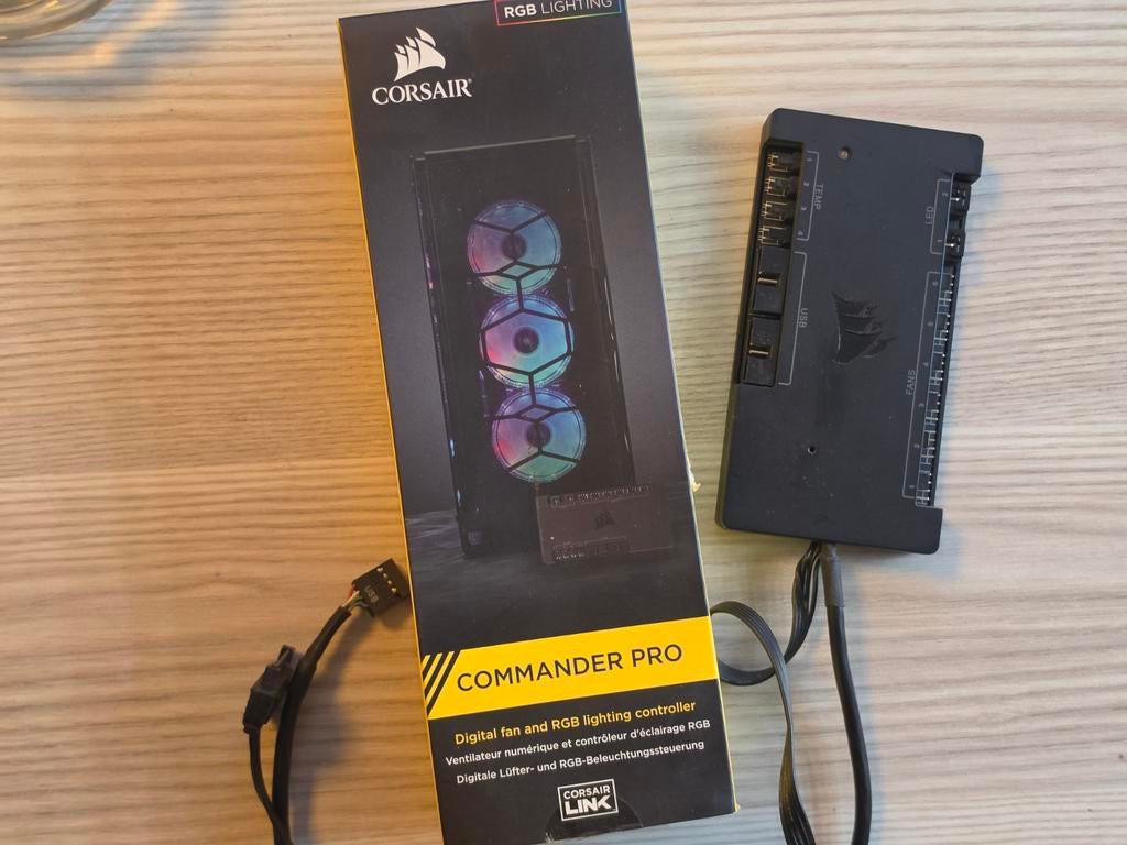 Corsair Commander PRO with box, Audio, Tv en Foto, Walkmans, Discmans en Minidiscspelers, Ophalen of Verzenden, Overige typen