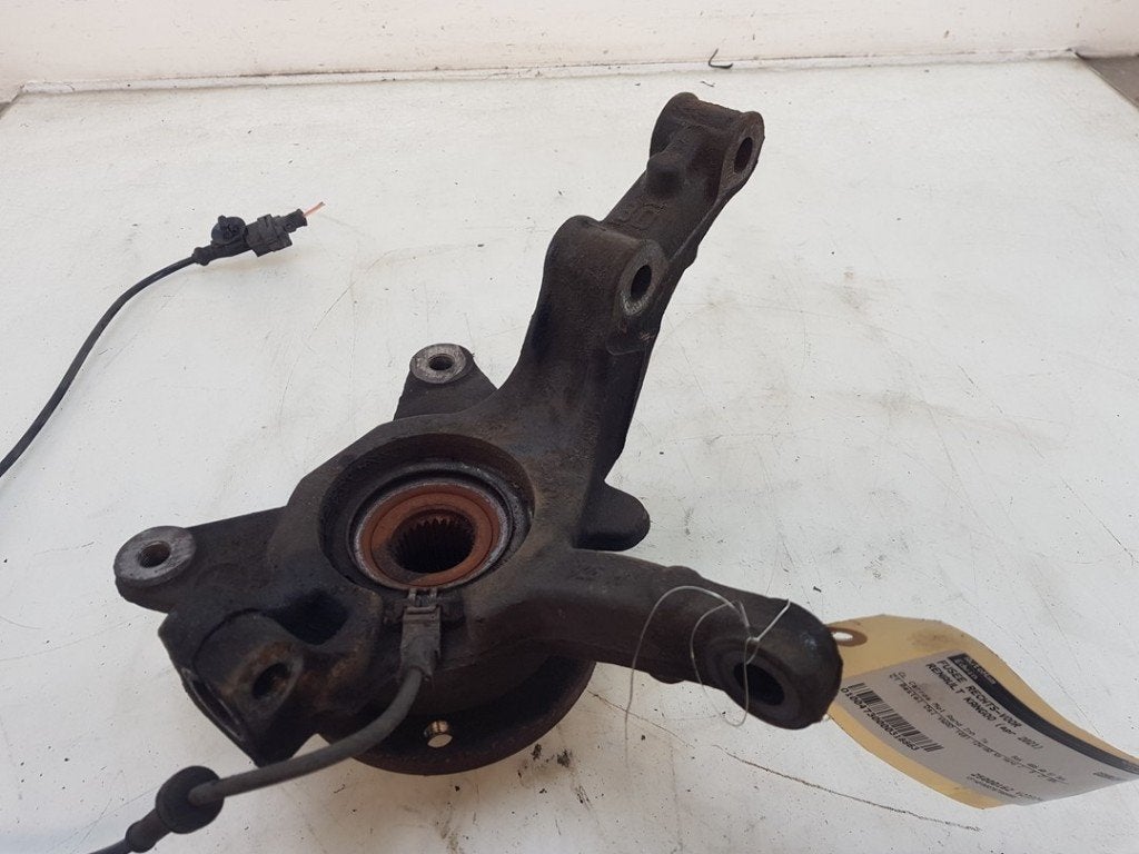 FUSEE AVANT DROITE Kangoo Express (RFK) (|8200755590|), Dhr. J. Ham, Renault, Administratie@autoham.nl, Utilisé
