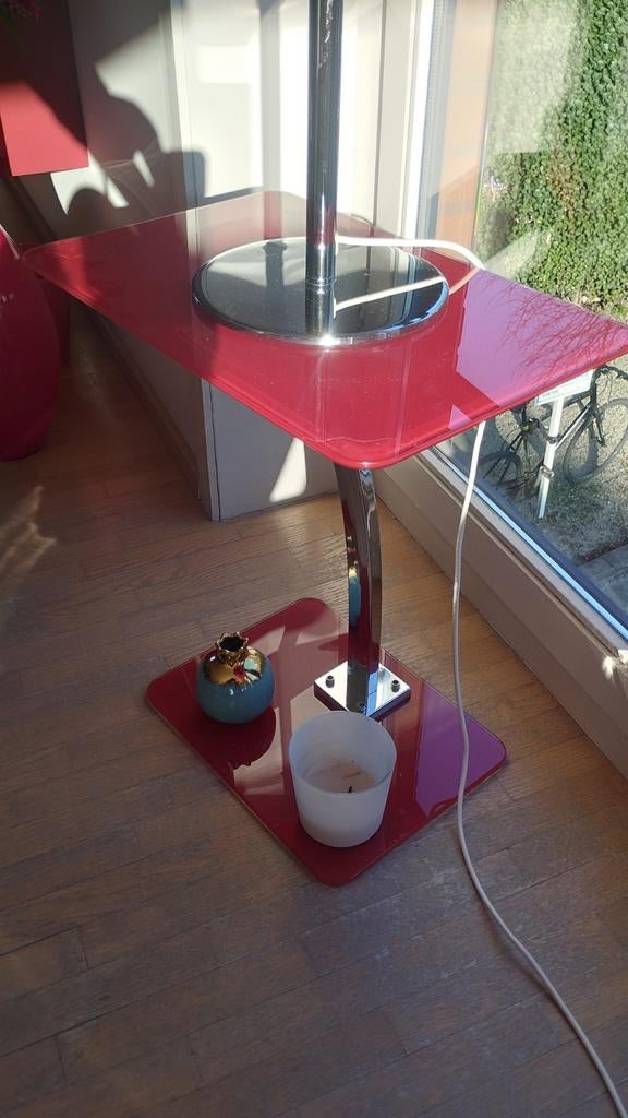 Table d'appoint, Enlèvement