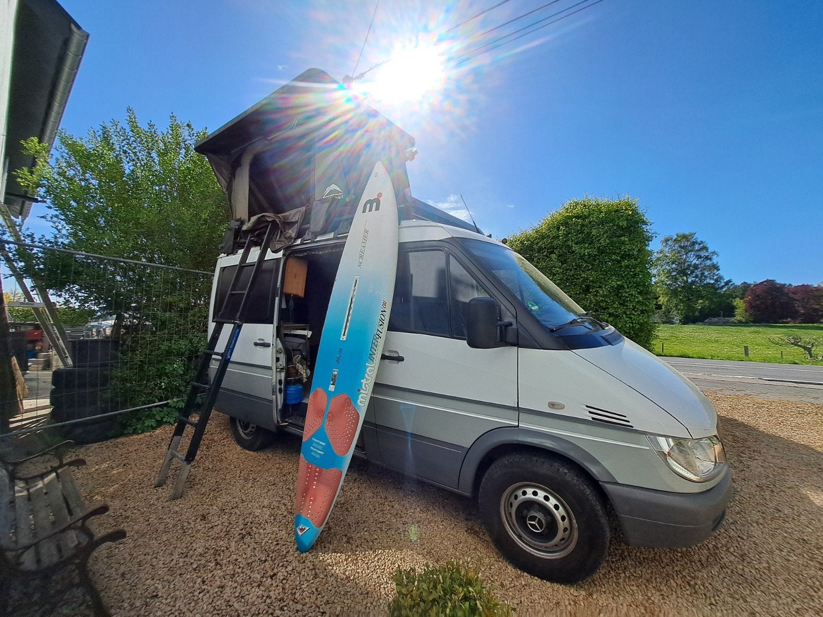 Camping-car Mercedes Sprinter Adventure Cruiser 208 CDI, Jusqu'à 4, Toit anti-grêle, Boîte manuelle, Diesel