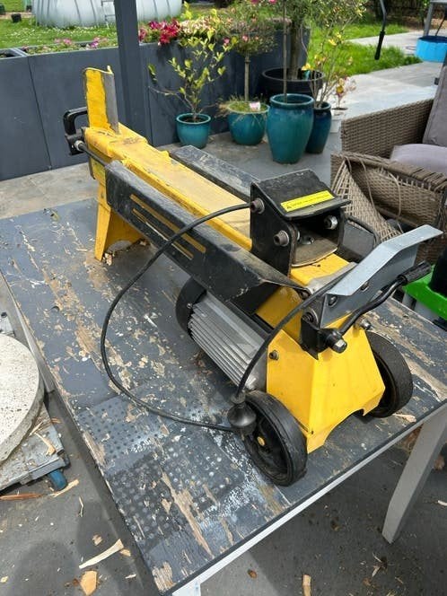 Houtkliever, hydraulisch 5 ton, Ophalen