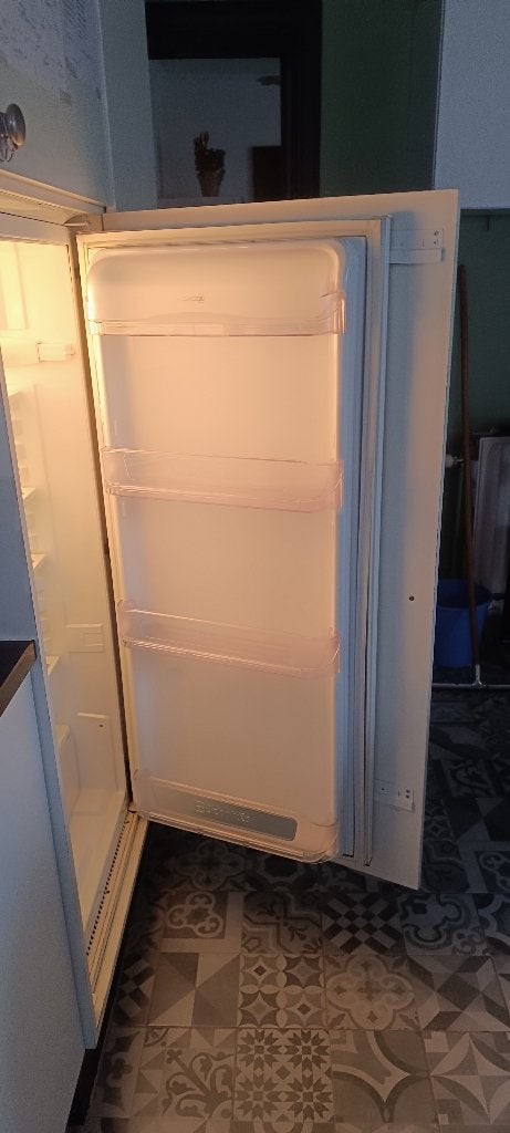 koelkast in of uitbouw, Elektronische apparatuur, Koelkasten en IJskasten, Ophalen, 150 tot 200 liter, Zonder vriesvak, 120 tot 140 cm