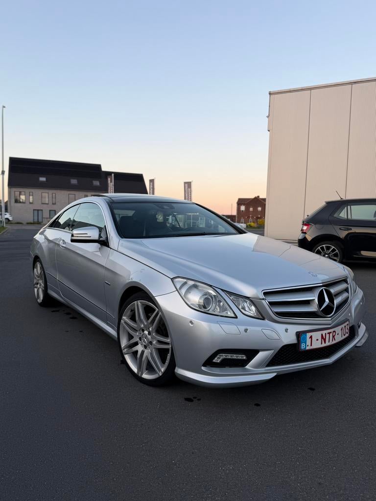 Mercedes E220 CDI COUPE AMG, Auto's, Automaat, Euro 5, 4 cilinders, Diesel