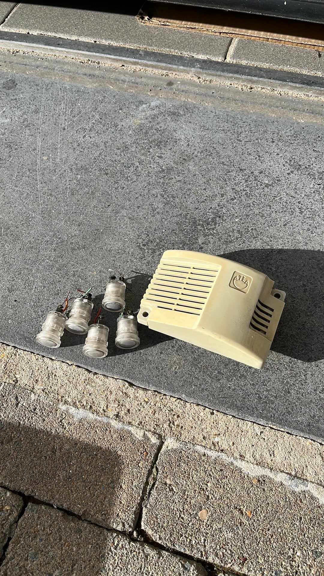 Retro atea parlofonie onderdelen, Enlèvement, Comme neuf