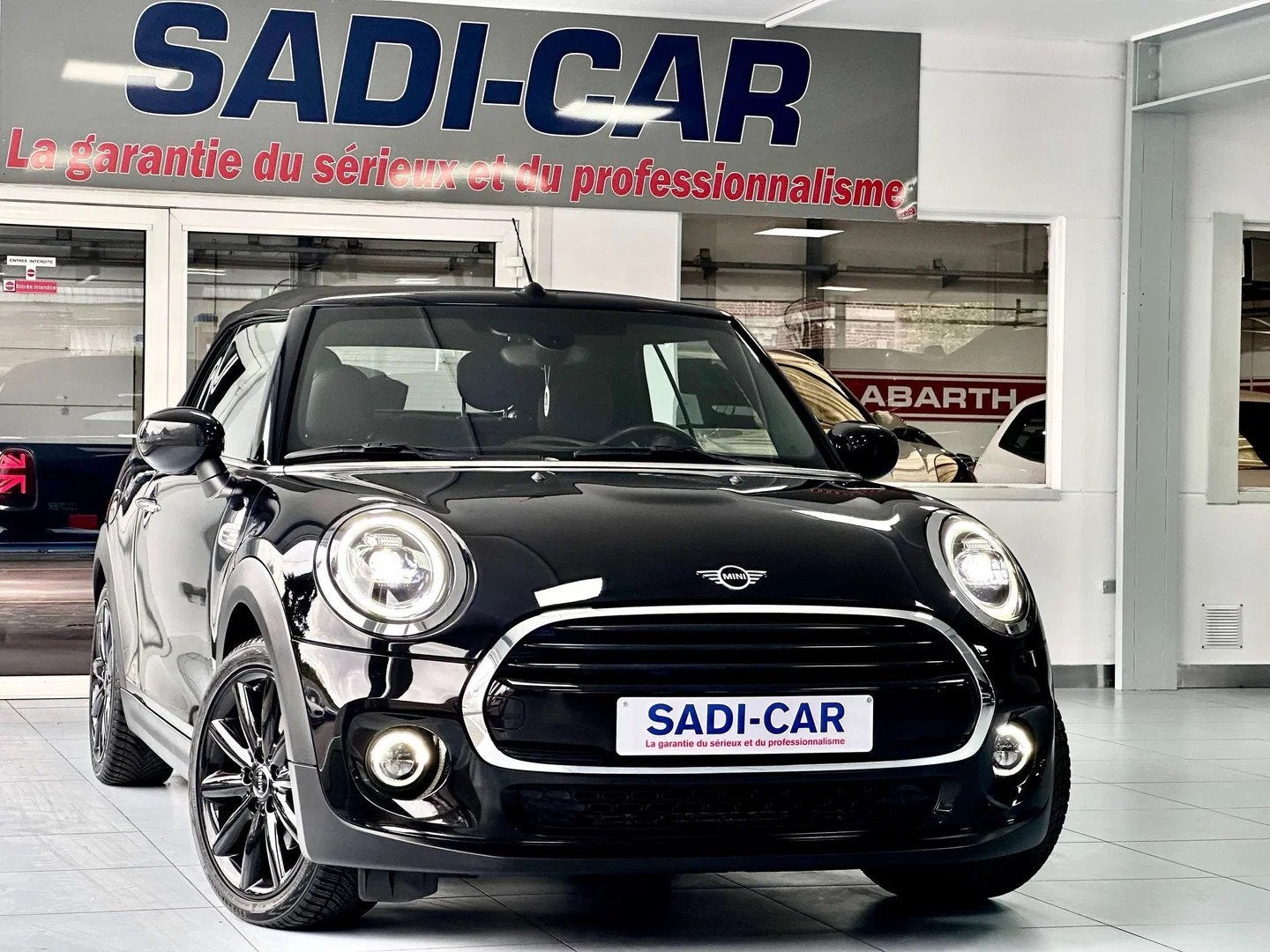 MINI Cabrio Cooper 1.5A 136cv DCT - PACKSPORT (bj 2021), Auto's, Mini, 4 zetels, Gebruikt, 1715 kg, Cabriolet