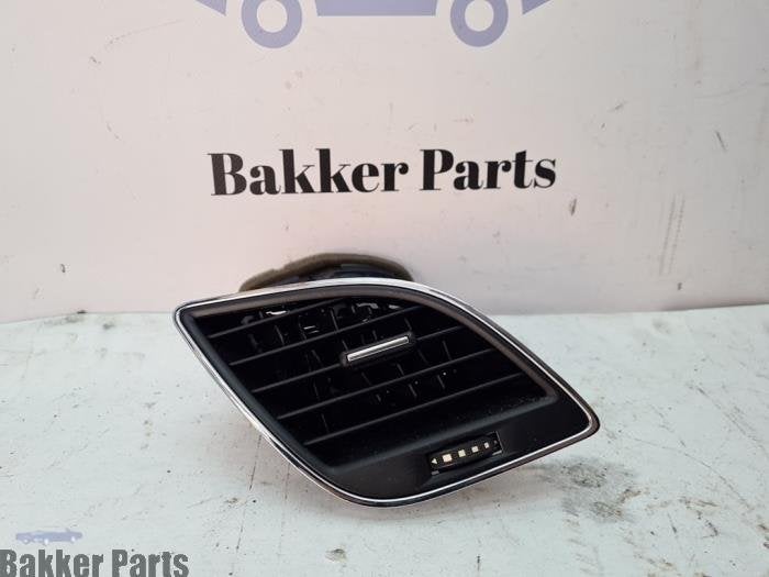 Grille d'aération latérale d'un Seat Leon, -, -, 3 mois de garantie, Utilisé
