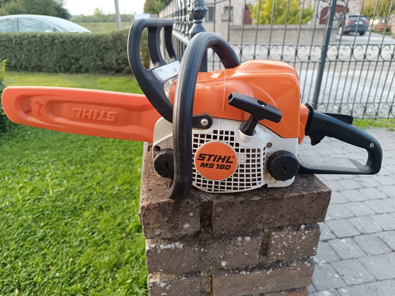 tronçonneuse Stihl MS 180, Jardin & Terrasse, Enlèvement ou Envoi, Comme neuf, STIHL