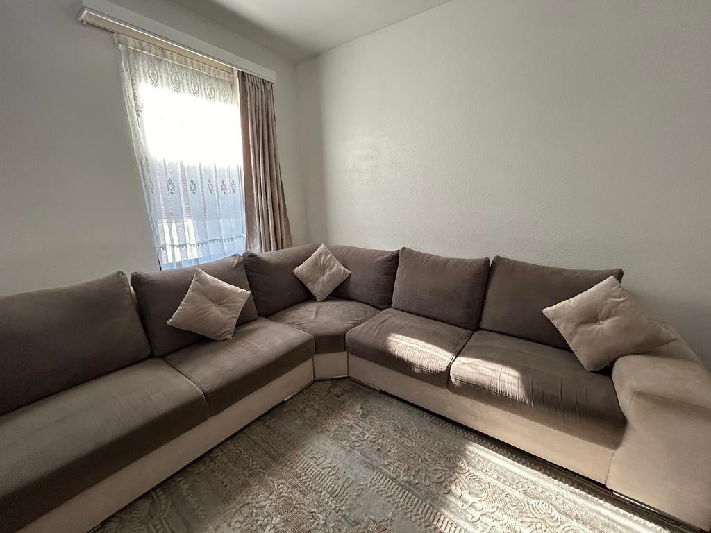 lange hoekzetel – 10 tot 12 zitplaatsen – goede staat, Huis en Inrichting, Ophalen, Zo goed als nieuw