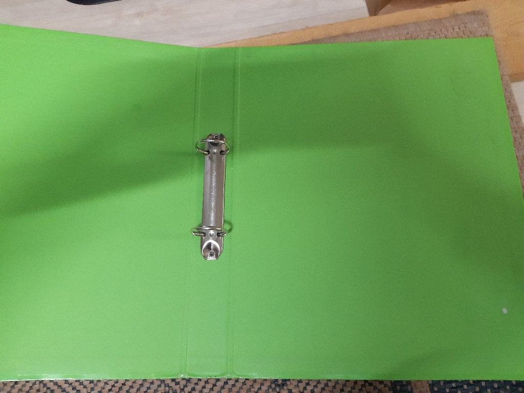 Reeks gekleurde ringmappen, Ophalen, Zo goed als nieuw