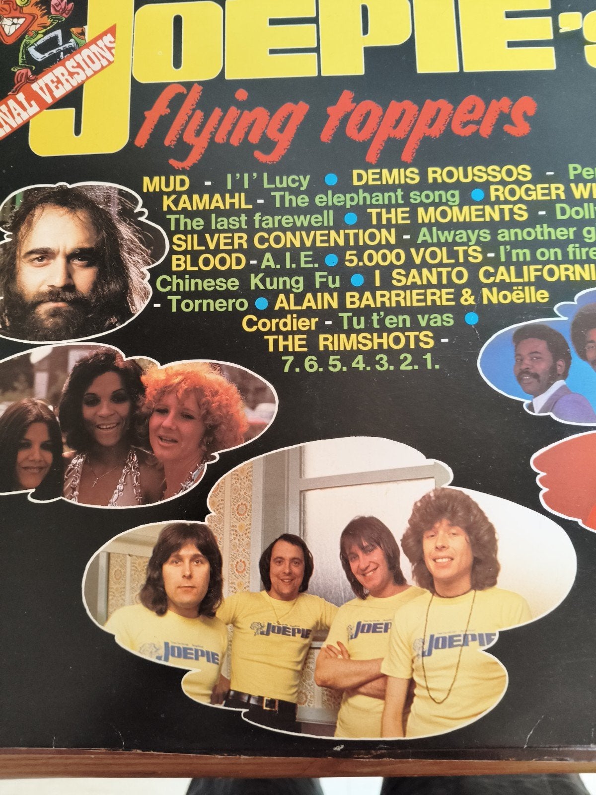 Joepie's flying toppers, Ophalen