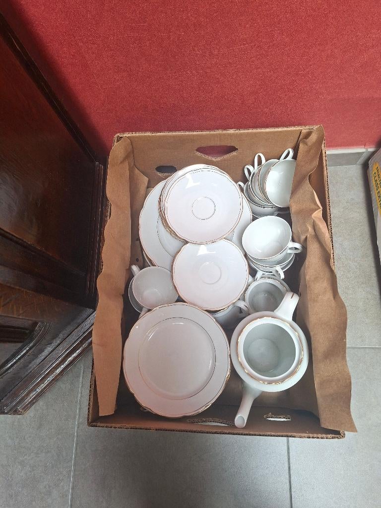 Eet-en koffieservies, Ophalen