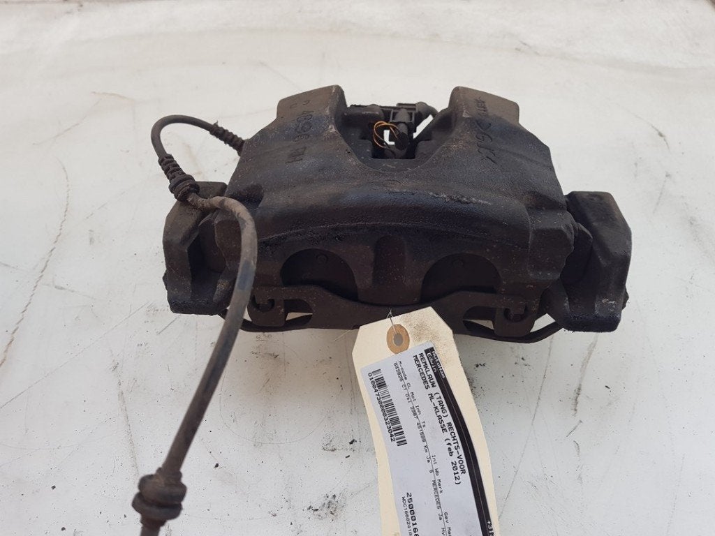 ETRIER DE FREIN AVANT DROIT ML III (166) (|A1664211481|), Utilisé, Mercedes-Benz