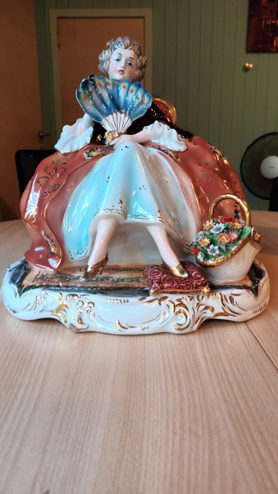 Porseleinen vrouw, Enlèvement