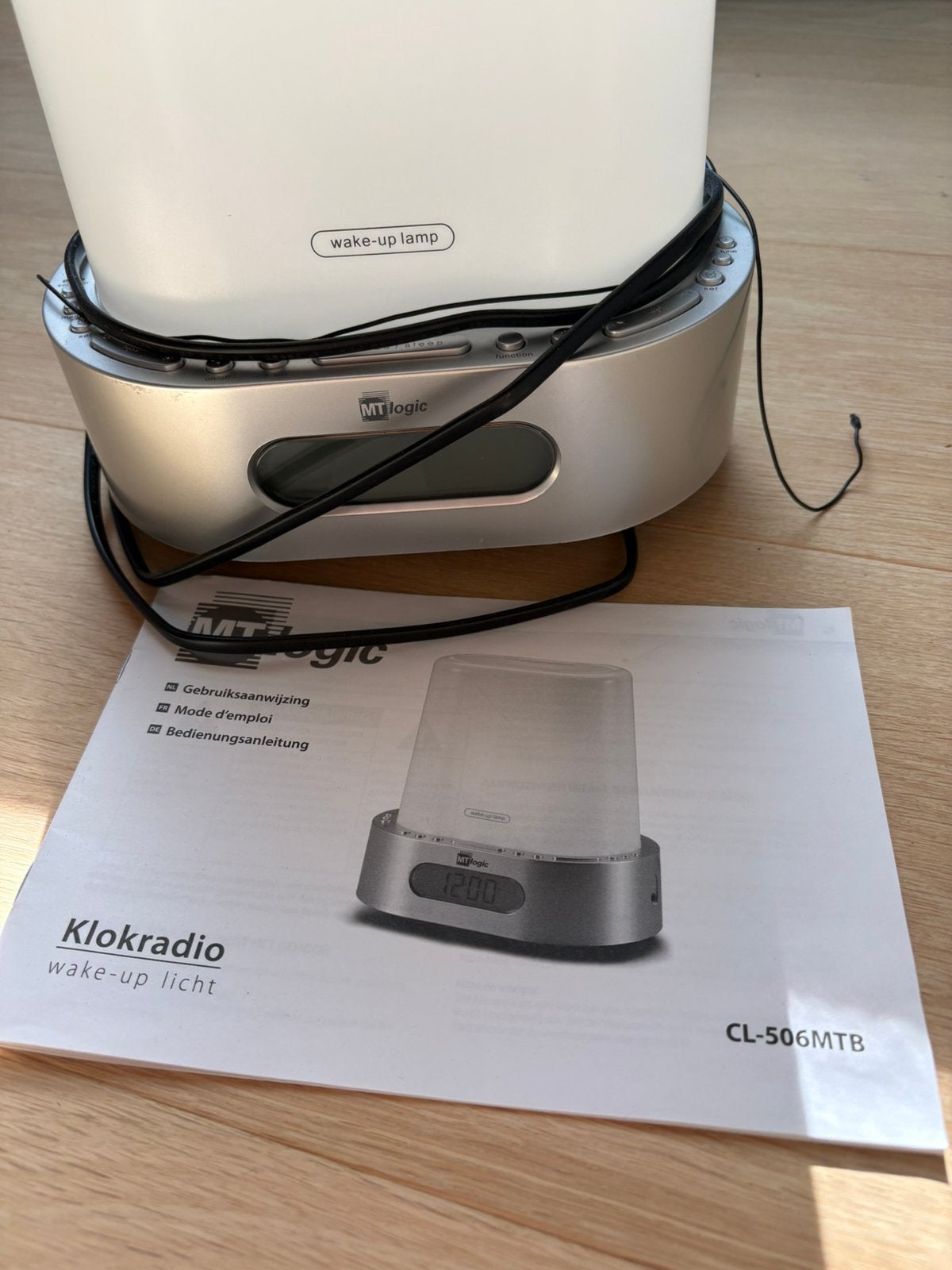 Klok, Ophalen, Wit, Zo goed als nieuw, Digitaal